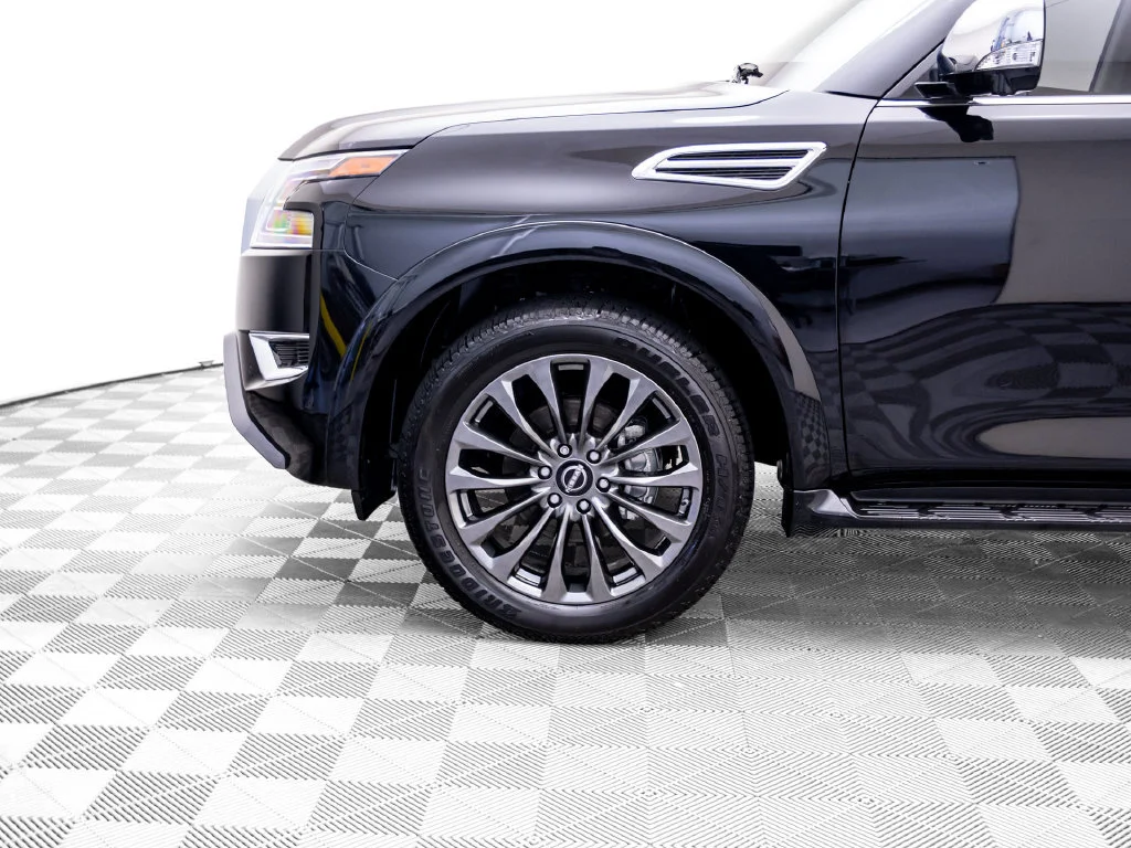 Used 2023 Black Nissan Platinum image 38
