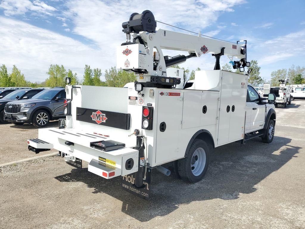 New 2026 Oxford White Ford F-550® XL image 4