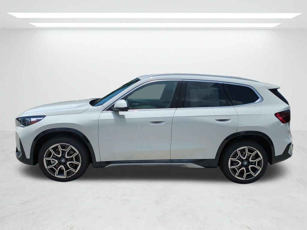 New 2026 Alpine White BMW xDrive28i image 7