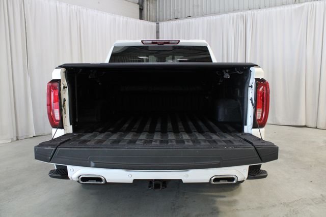 Used 2024 White GMC Denali image 31