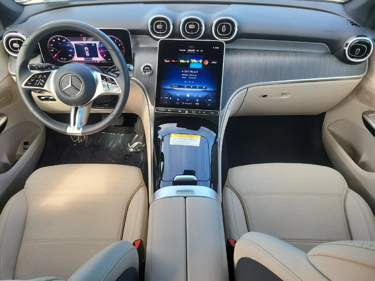 Certified Used 2026 Black Mercedes-Benz GLC 300 image 13