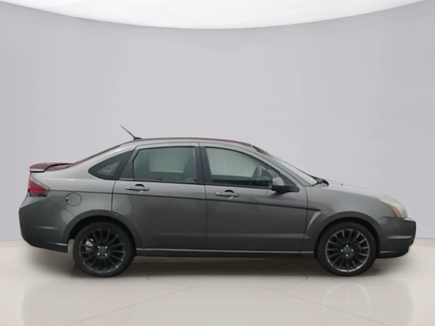 Used 2010 Gray Ford SES image 4