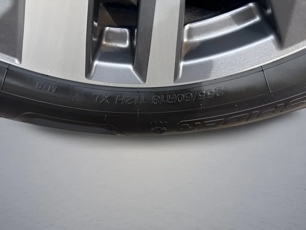 Used 2022  Nissan SL image 36
