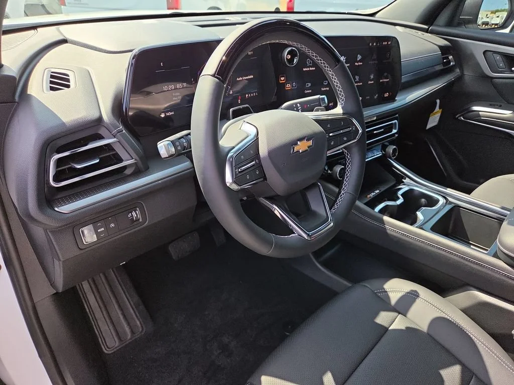 New 2026 Summit White Chevrolet LT image 2