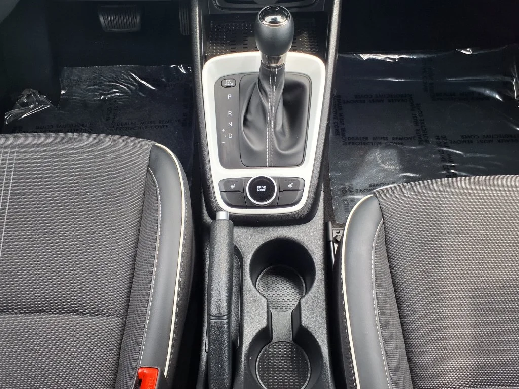 Used 2025 Red Hyundai Limited image 28