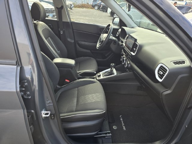 Certified Used 2025 Black Hyundai Limited image 11
