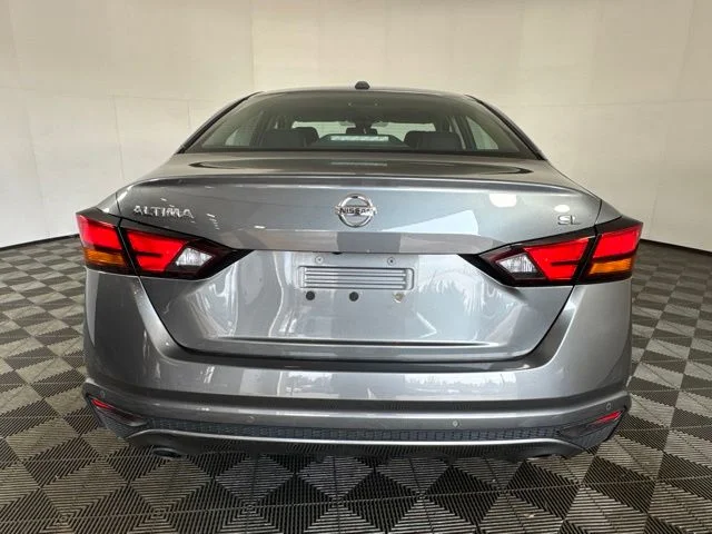 Used 2019 Gun Metallic Nissan 2.5 SL image 22