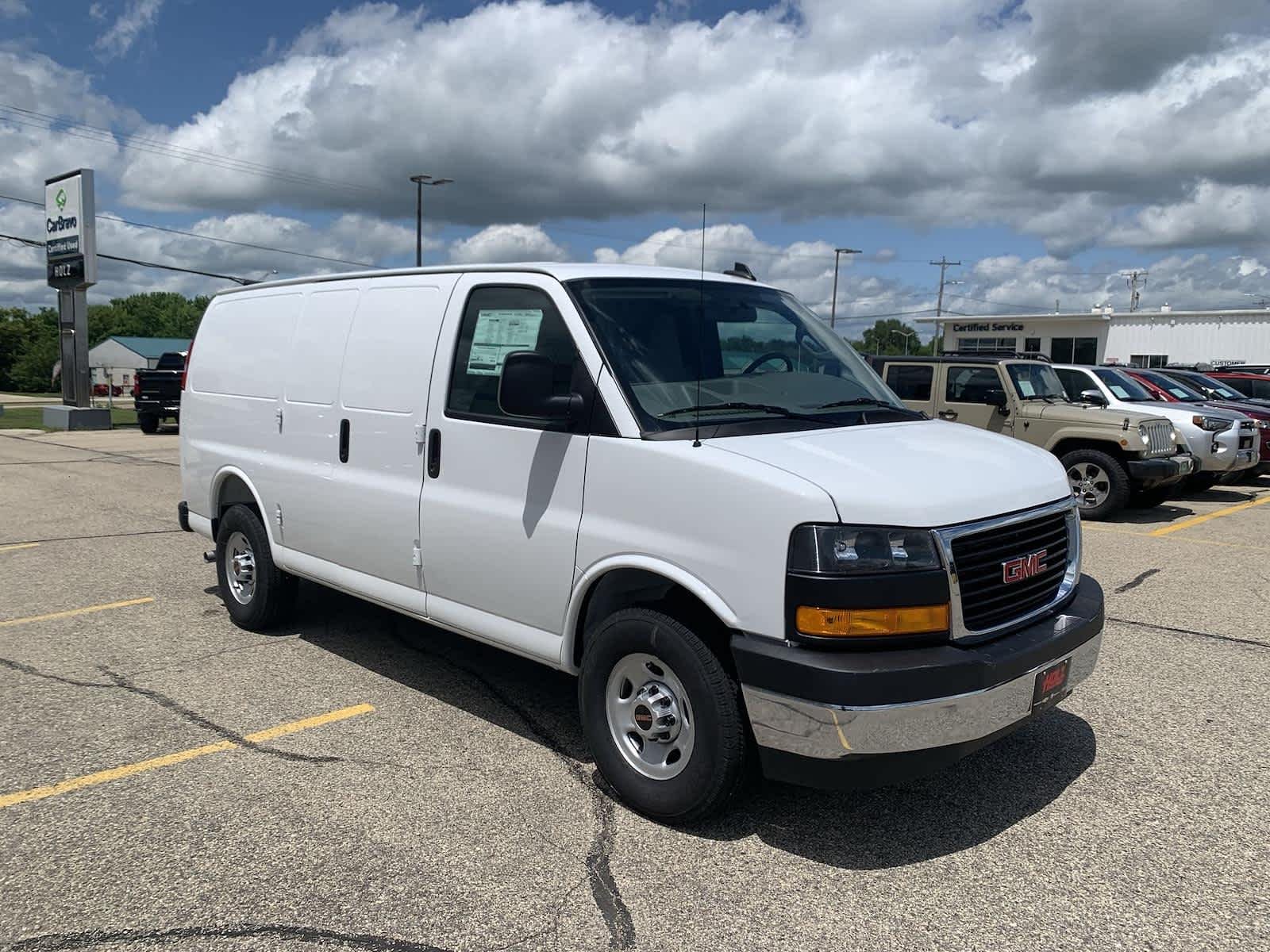 2025 GMC Savana Cargo Work Van - Photo 21