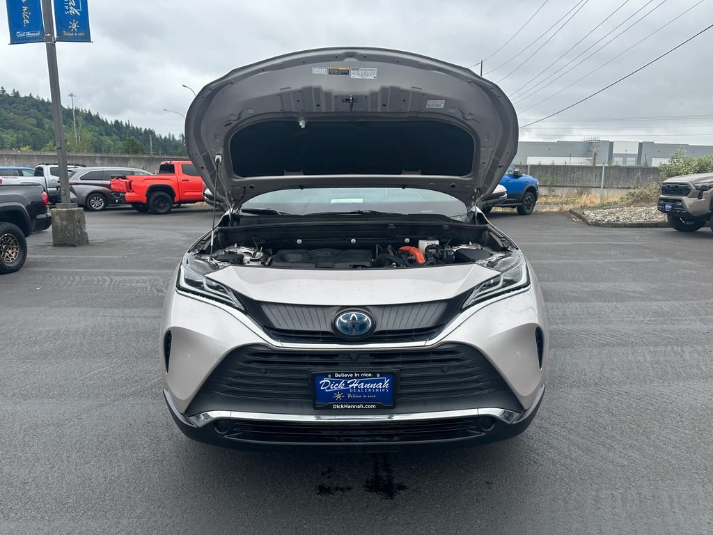 Used 2021 Silver Toyota Limited image 4