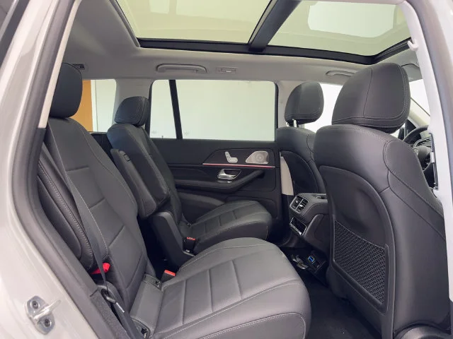 New 2026 MANUFAKTUR Alpine Gray Mercedes-Benz GLS 450 image 19