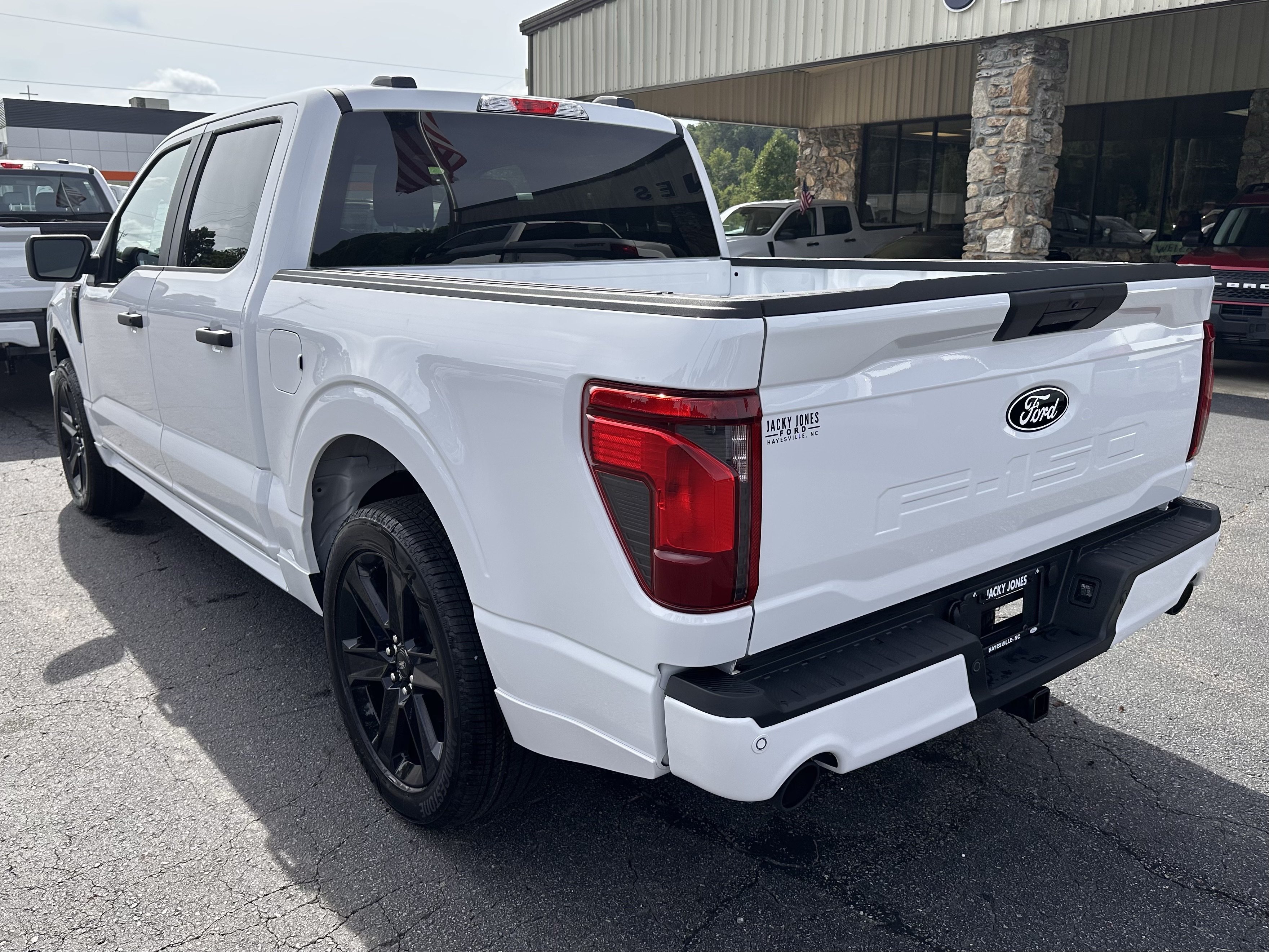 New 2026 Oxford White Ford STX® image 8