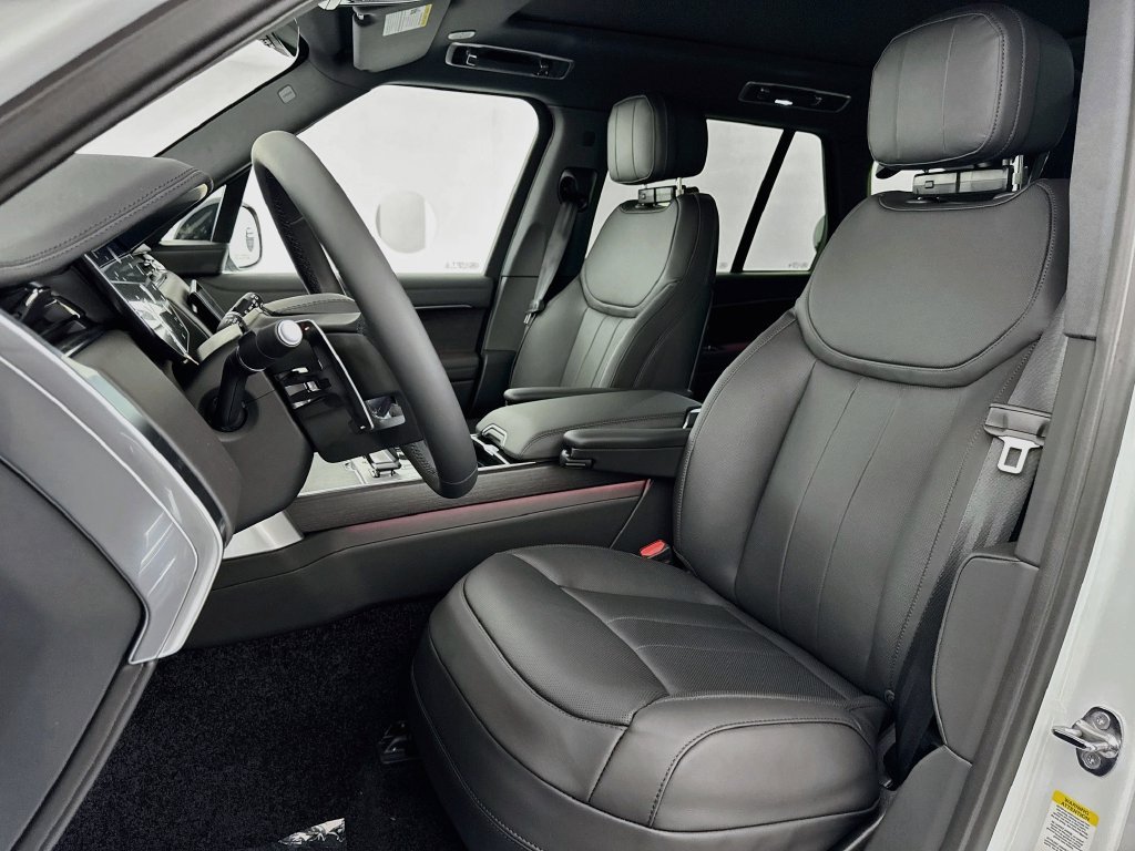 New 2027 Fuji White Land Rover SE image 21