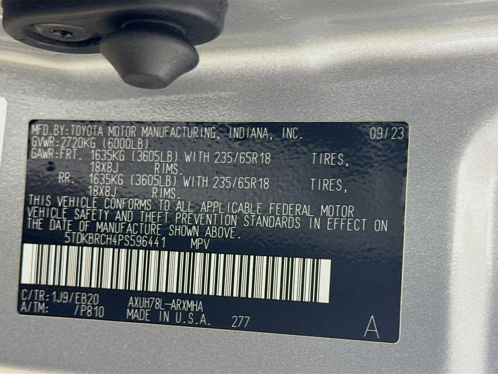 Used 2023 Celestial Silver Metallic Toyota Hybrid XLE image 31