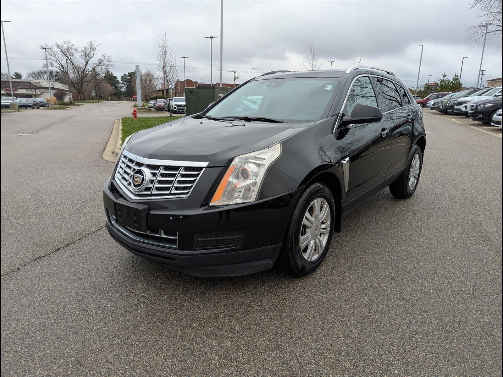 Used 2016 Cadillac SRX Luxury Collection with VIN 3GYFNBE30GS574556 for sale in Palatine, IL