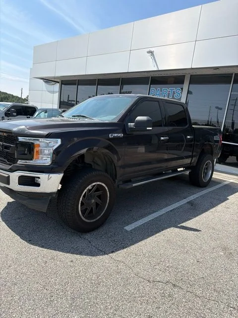 Used 2018 Red Ford XLT image 5