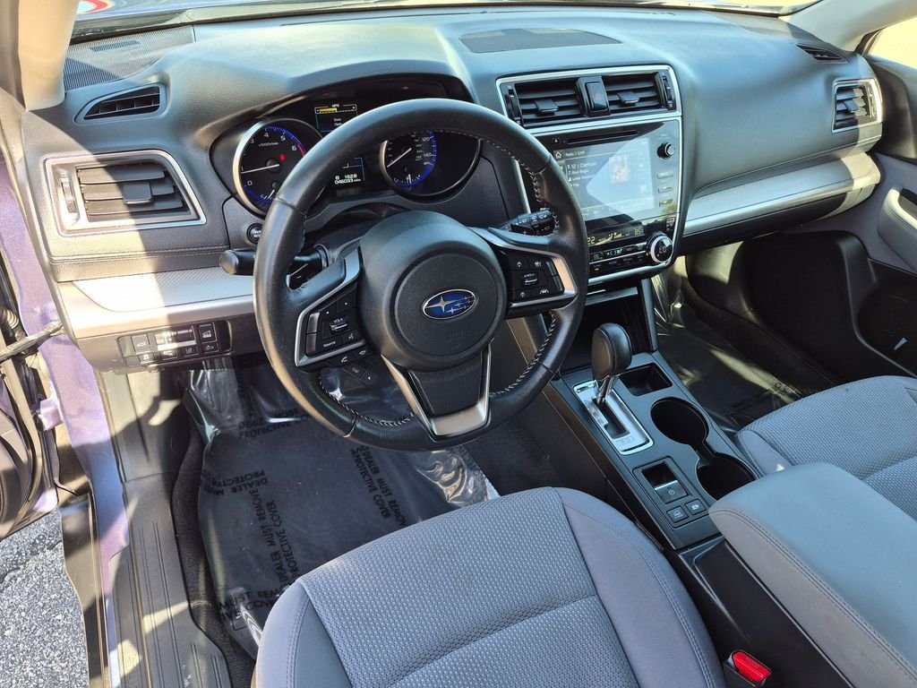 Used 2018 Blue Subaru 2.5i Premium image 16