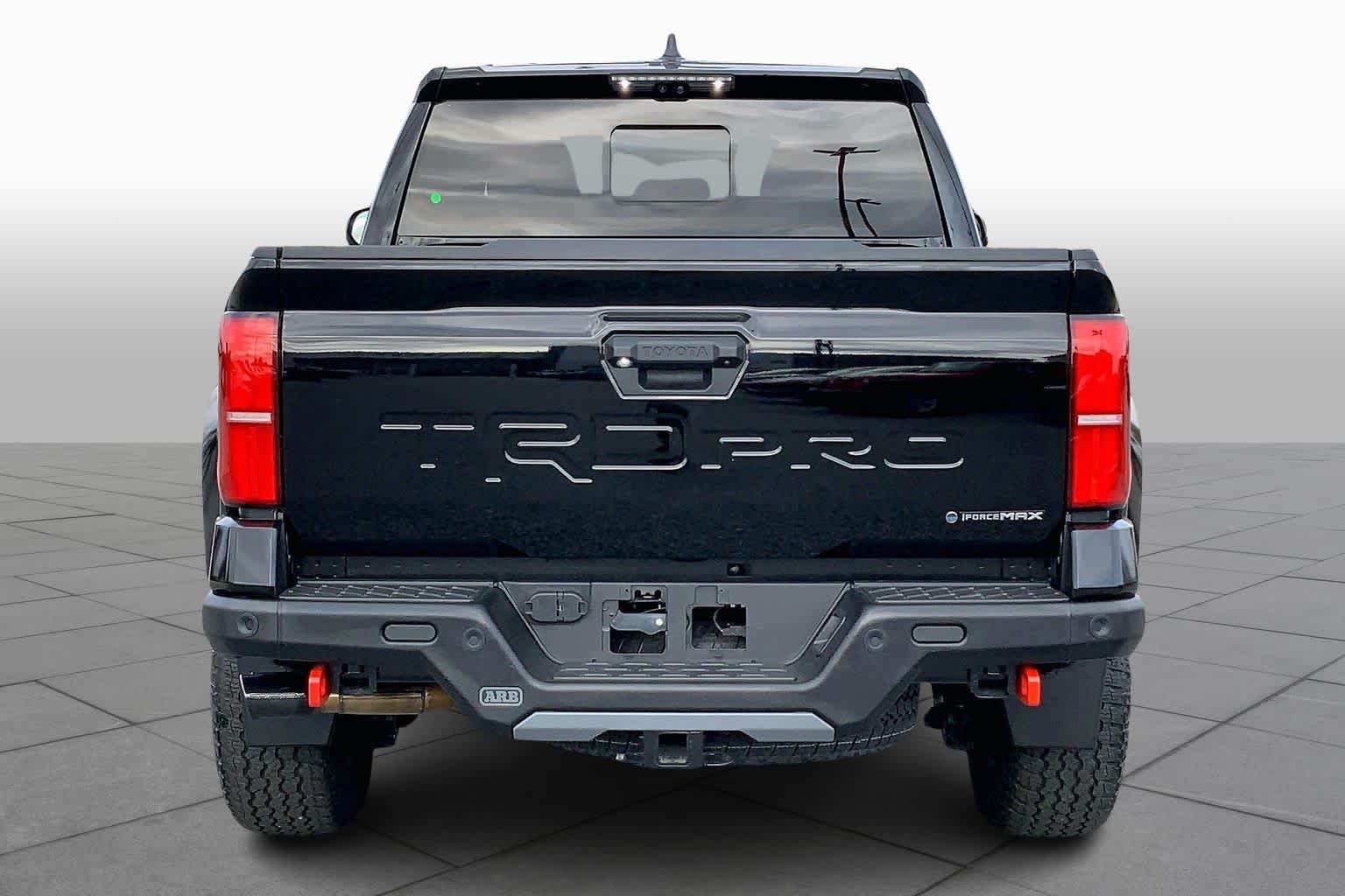 View vehicle photo 5