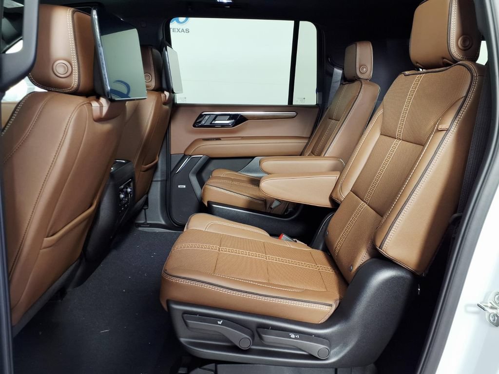 2026 Chevrolet Suburban High Country - Photo 6