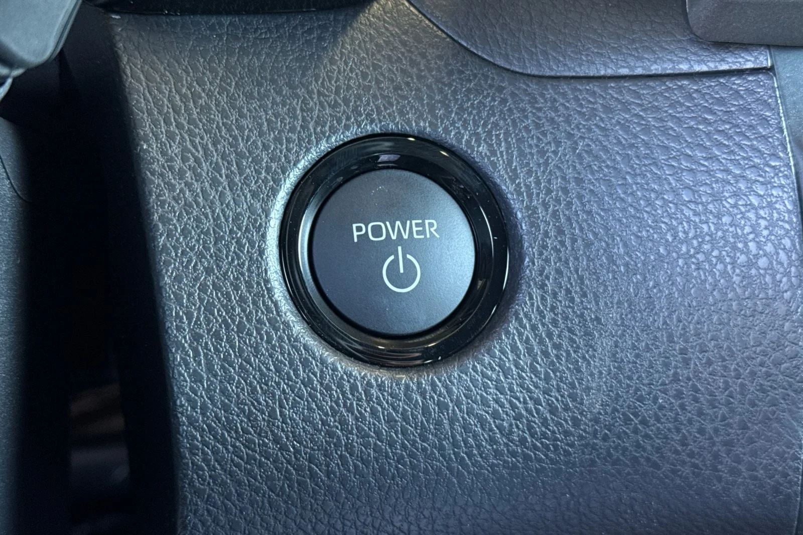 2026 Toyota Camry SE - Photo 20