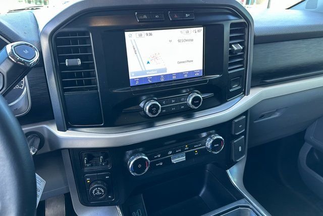 Used 2023 Oxford White Ford XLT image 19