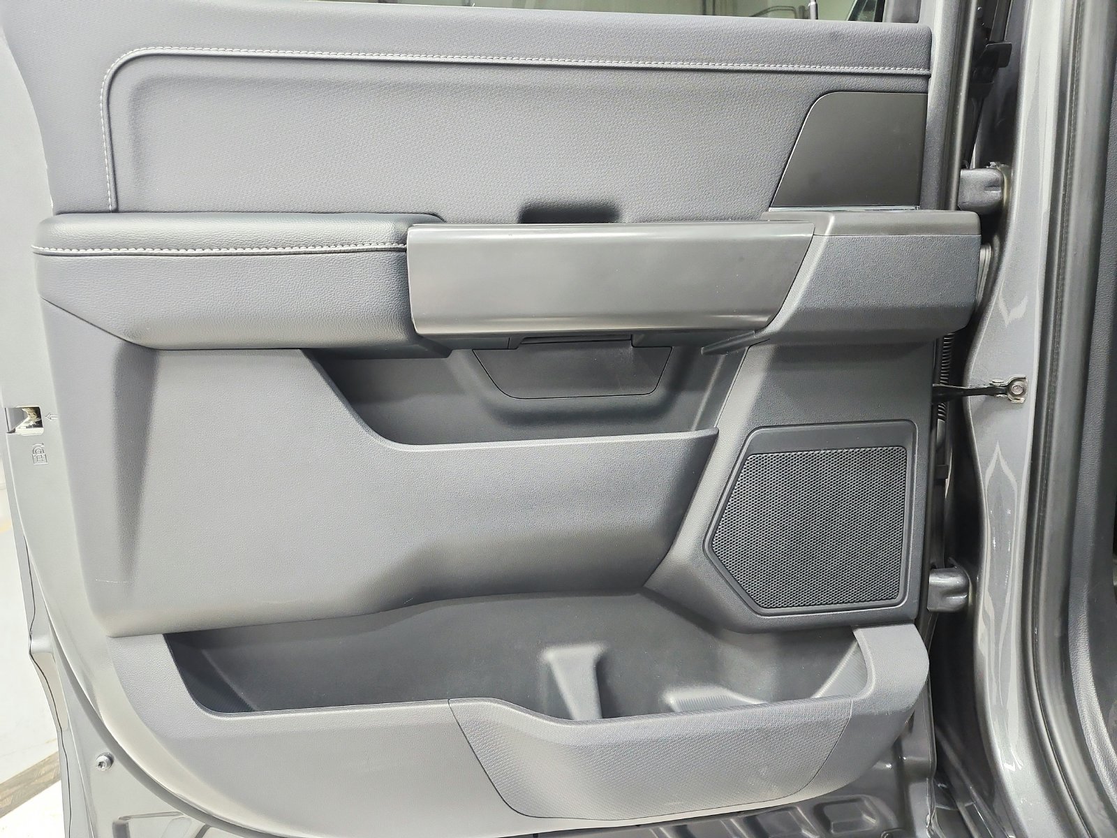 Used 2024 Gray Ford XLT image 38
