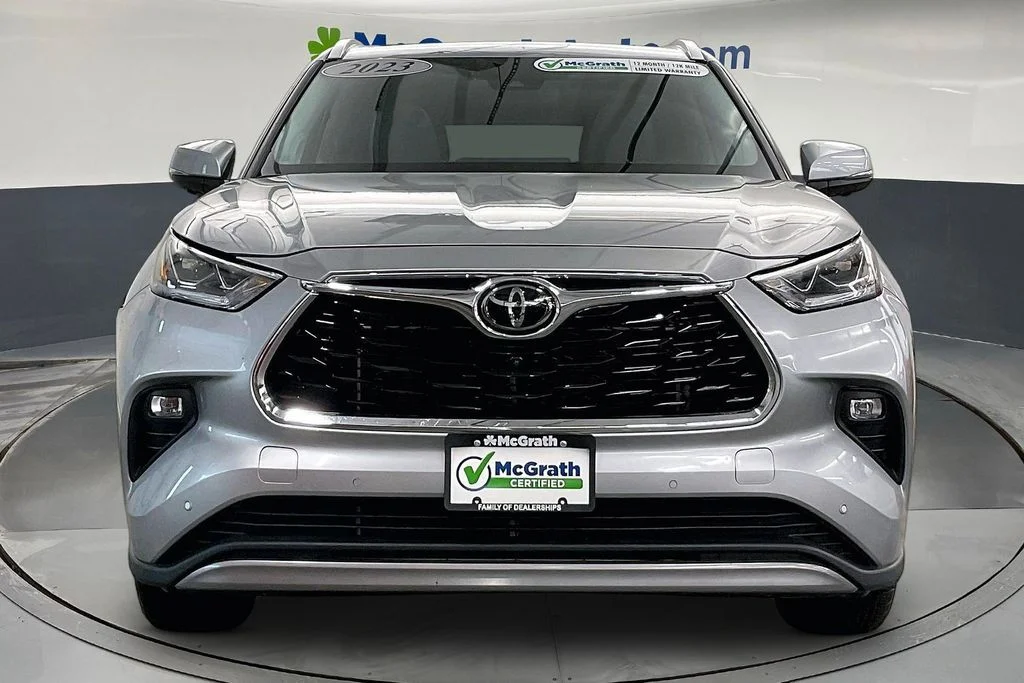 Certified Used 2023 Silver Toyota Platinum image 5