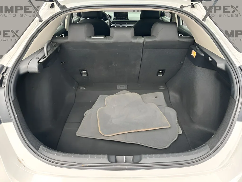 Used 2024 White Honda LX image 25