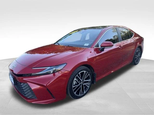 Used 2025 Red Toyota XLE image 3