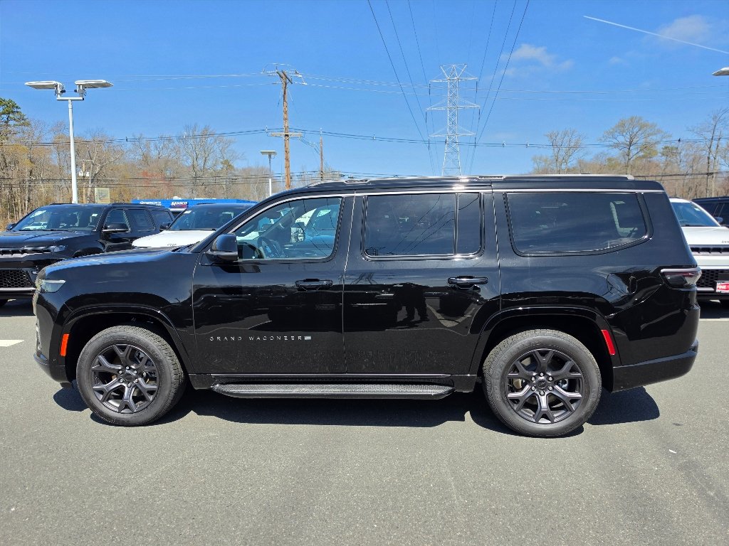New 2026 High Gloss Black Exterior Paint Jeep Limited Altitude image 9