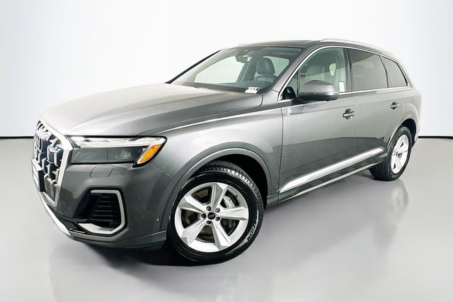 2025 Audi Q7 Premium
