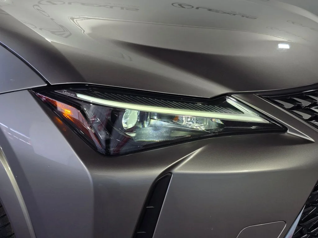 Used 2025 White Lexus 300h F SPORT Design image 5