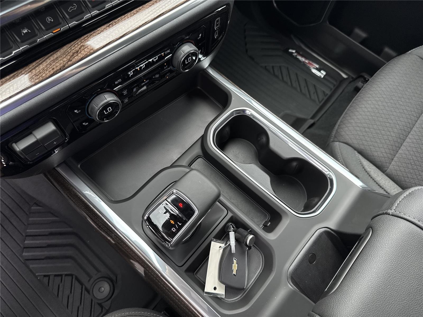 New 2026 Black Chevrolet LT image 27