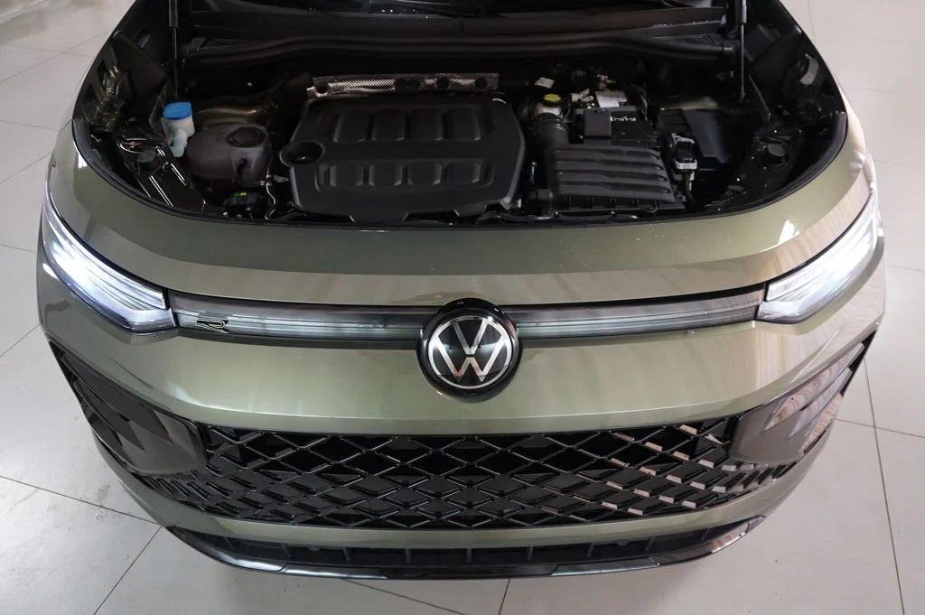New 2026 Avocado Green w/Deep Black Roof Volkswagen 2.0T SE R-Line Black image 29