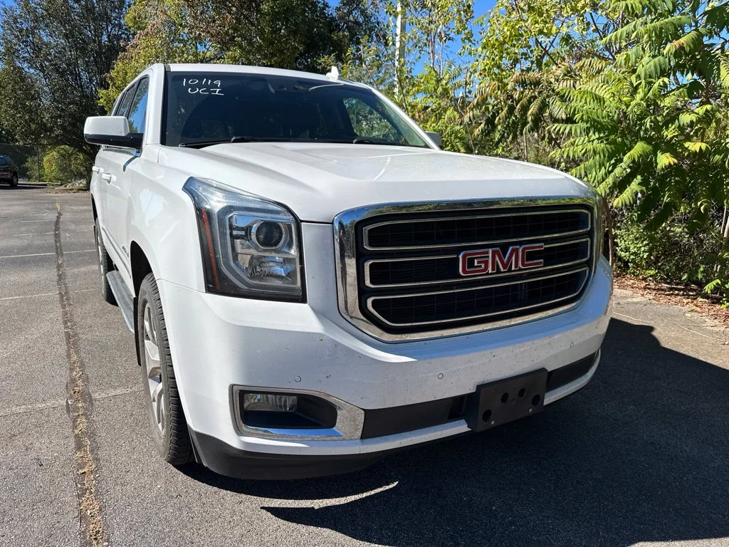 Used 2016 White GMC SLT image 1