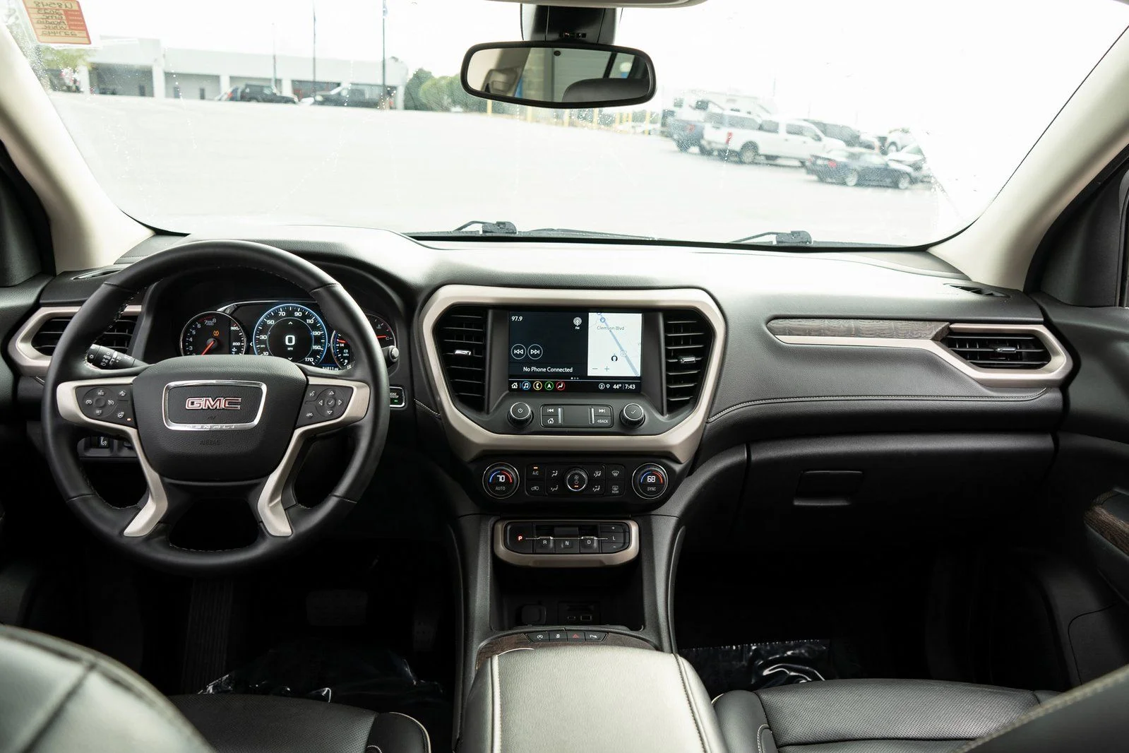 Used 2023 White GMC Denali image 20