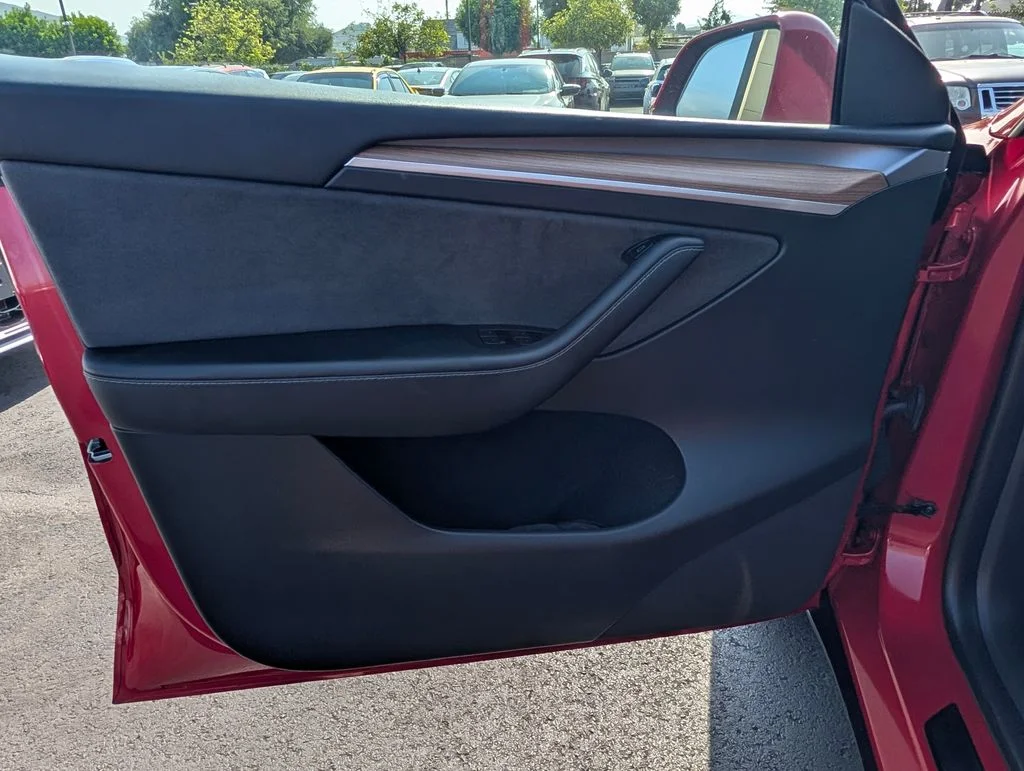 Used 2023  Tesla Performance image 17