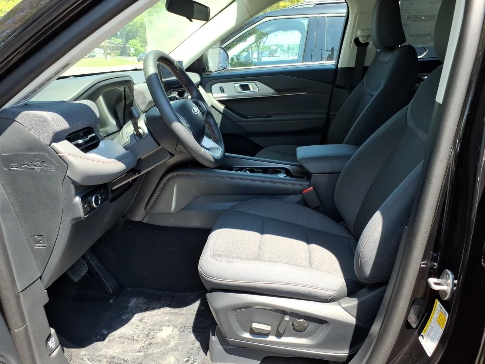 New 2026 Agate Black Metallic Ford Active image 6