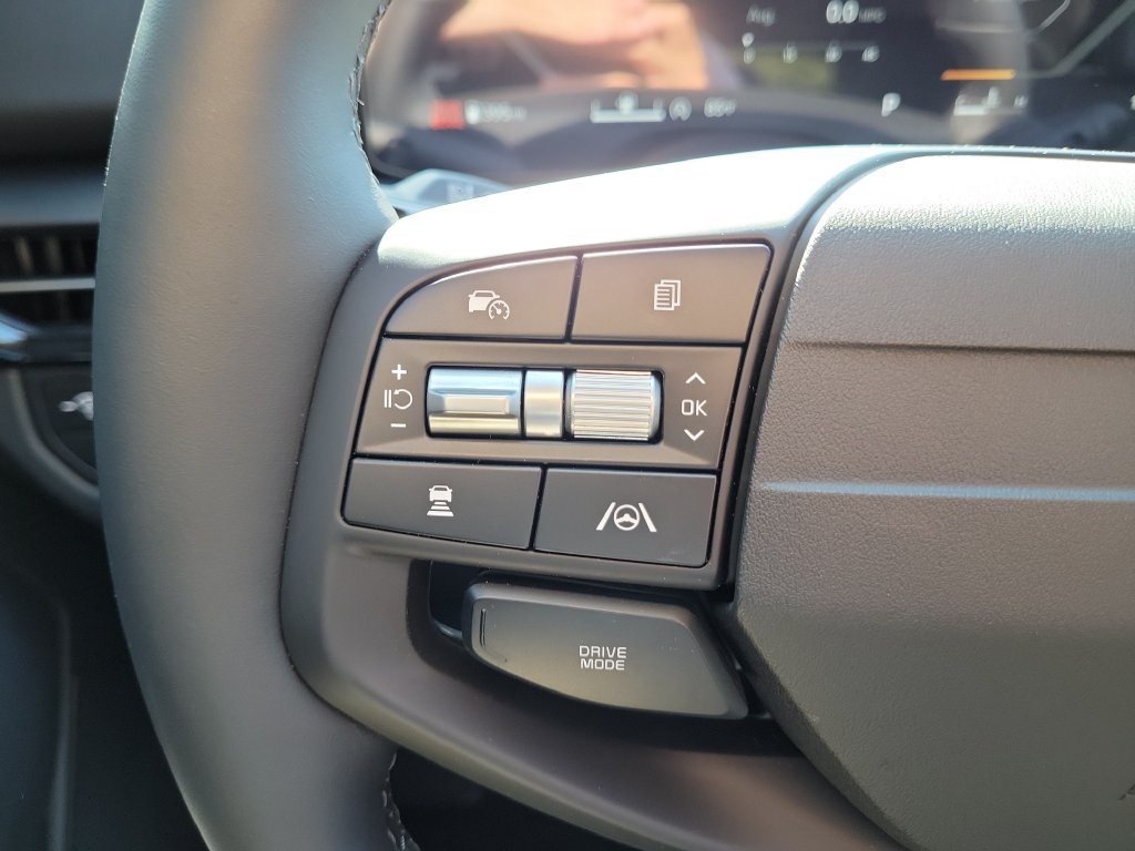 New 2026 Glacial White Pearl Kia SX Prestige image 27
