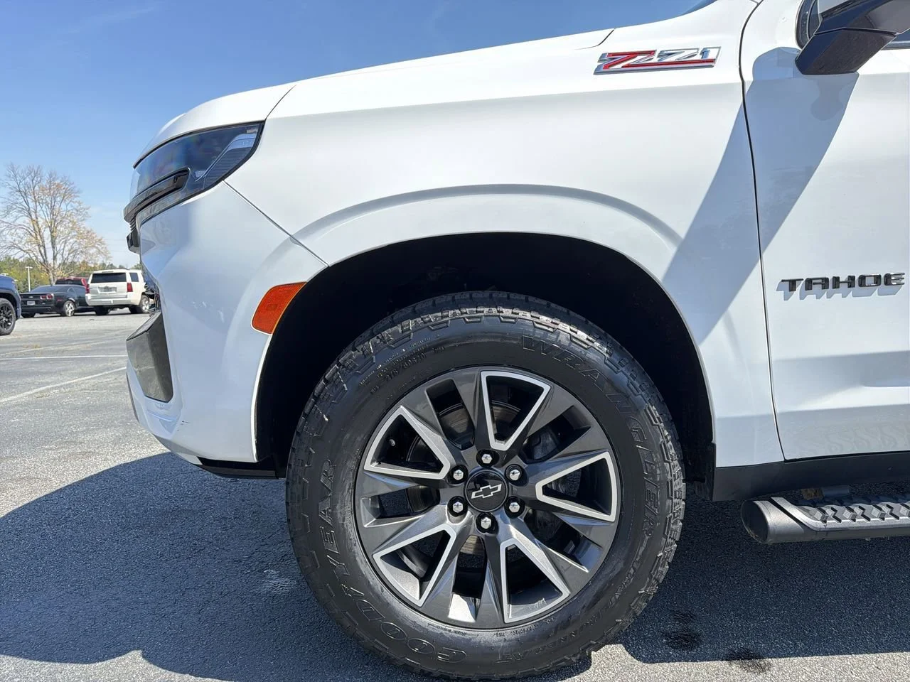 Used 2024 Summit White Chevrolet Z71 image 28