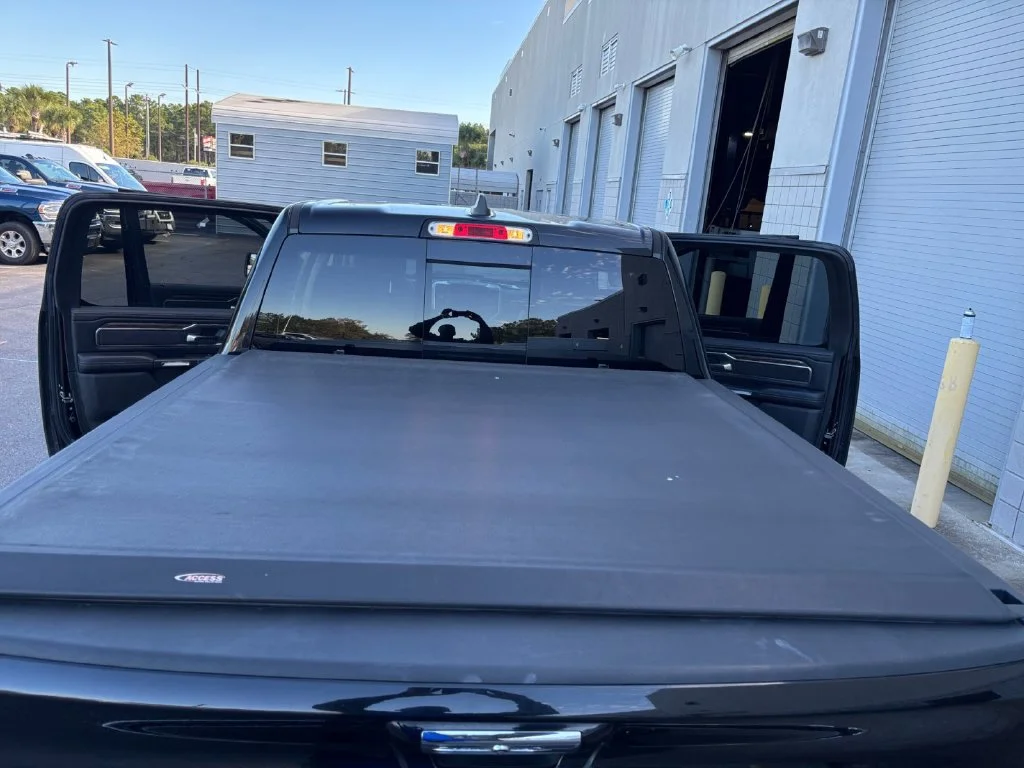 Used 2019 Black Ram Laramie image 41