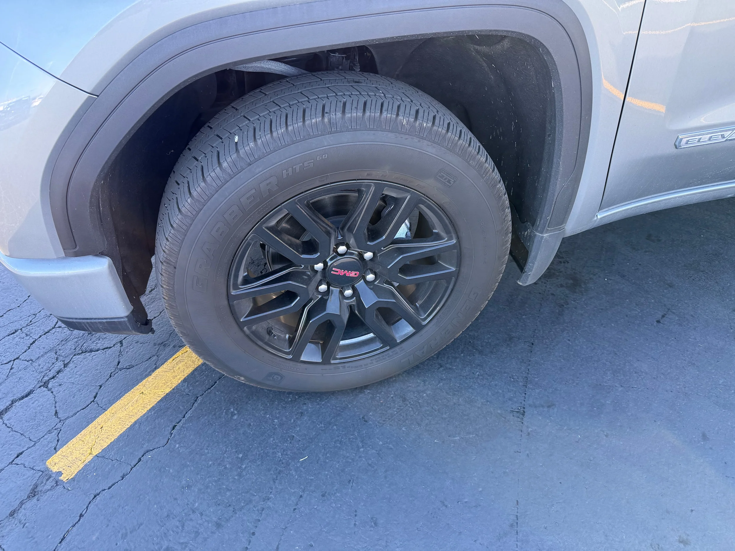 Used 2023 Sterling Metallic GMC Elevation image 9