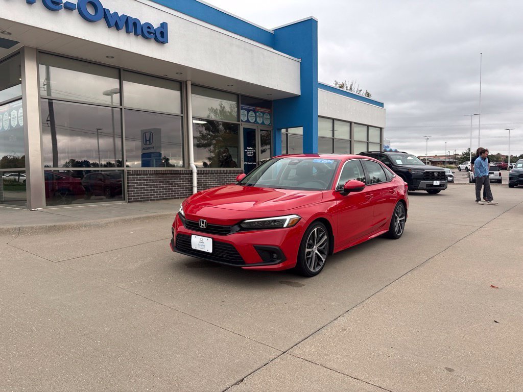 Certified Used 2024 Rallye Red Honda Touring image 44