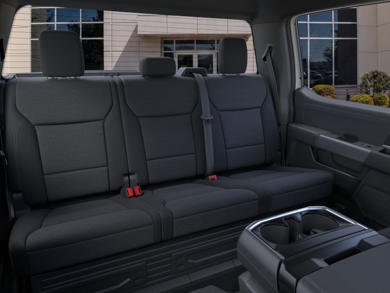 New 2026 Oxford White Ford XLT image 11
