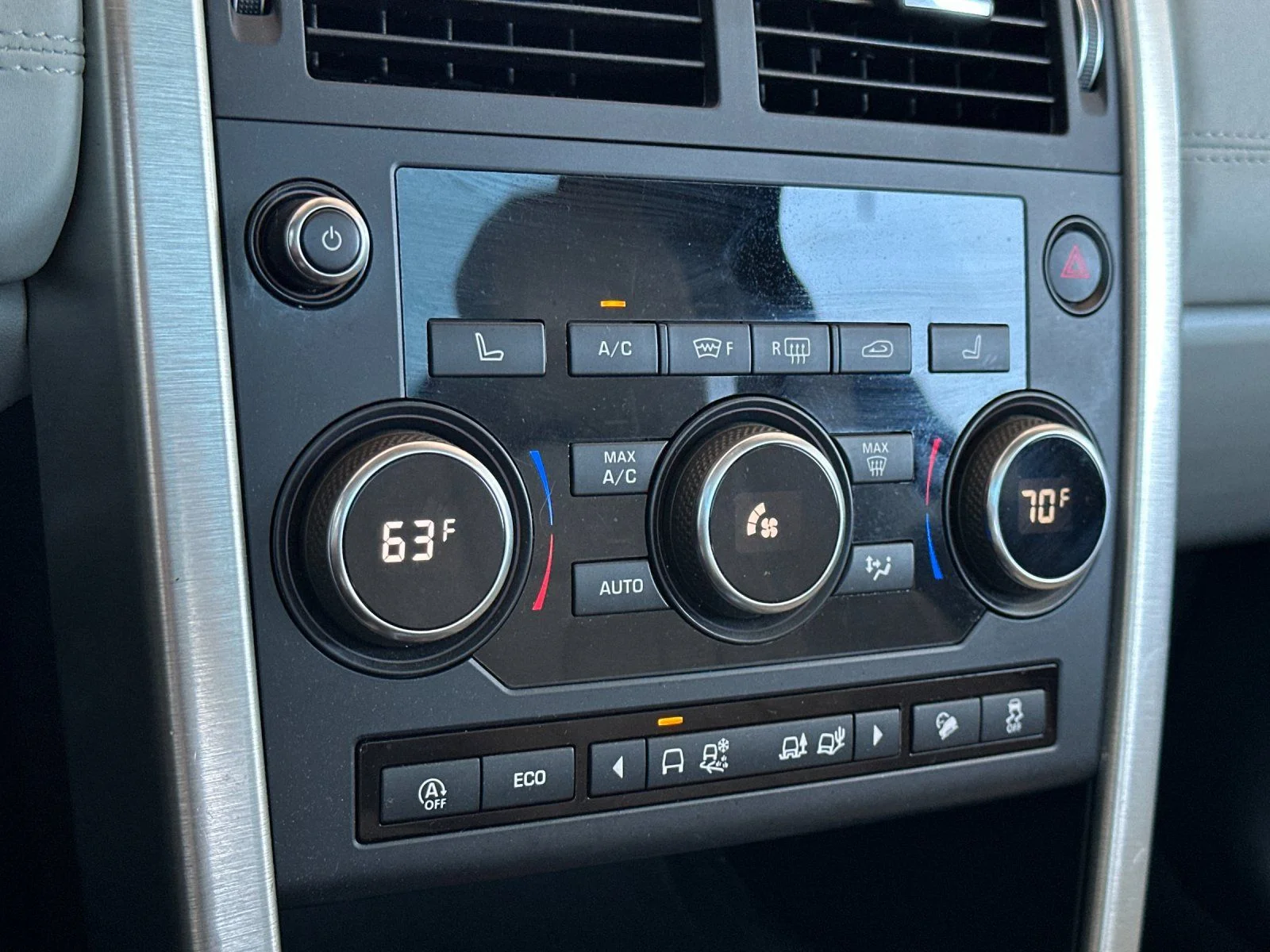 Used 2018  Land Rover HSE image 23