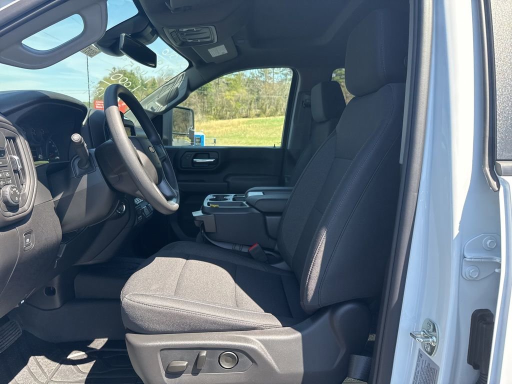 2026 Chevrolet Silverado 2500 HD Custom - Photo 14