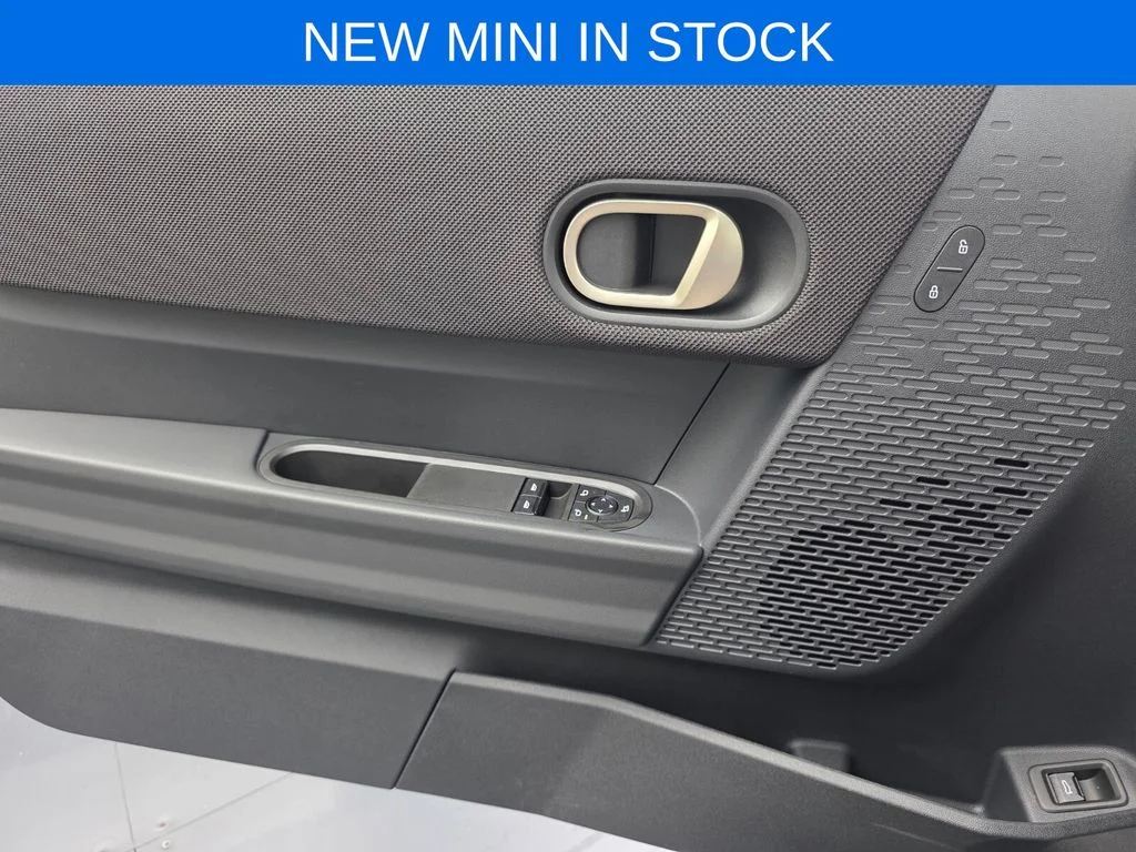 2026 MINI Hardtop 2 Door S - Photo 15