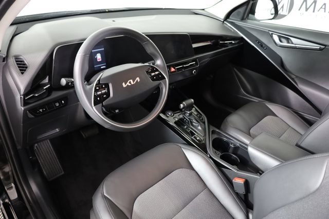Used 2023 Black Kia EX image 14