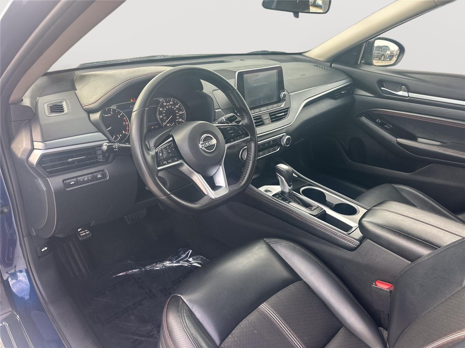 Used 2023 Deep Blue Pearl Nissan 2.5 SR image 8