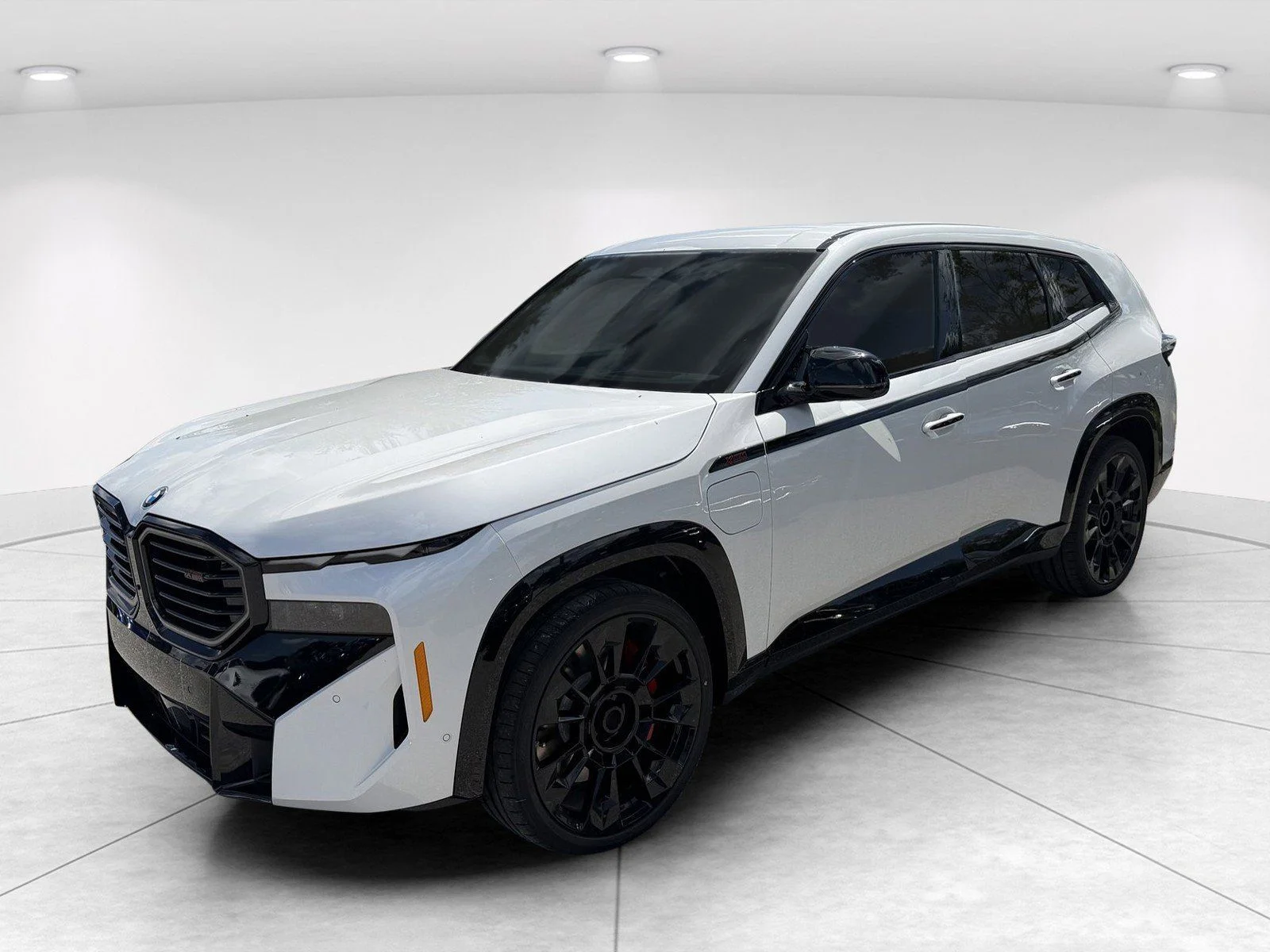 New 2026 Mineral White Metallic BMW Label image 8