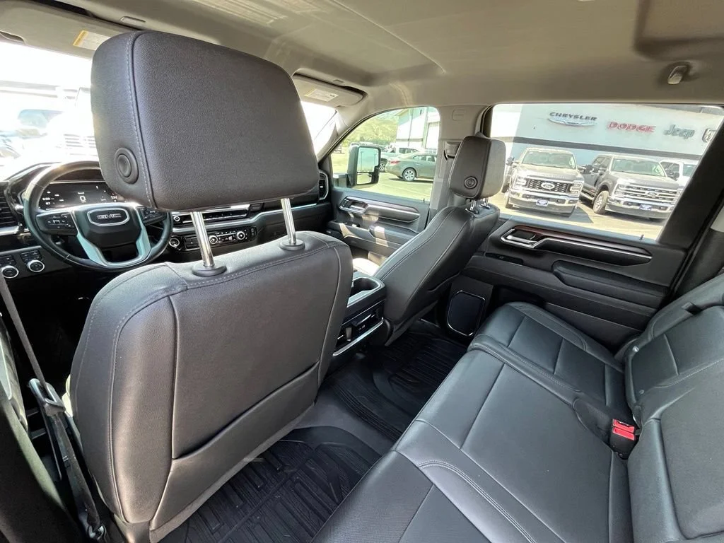 Used 2024 Sterling Metallic GMC SLT image 15